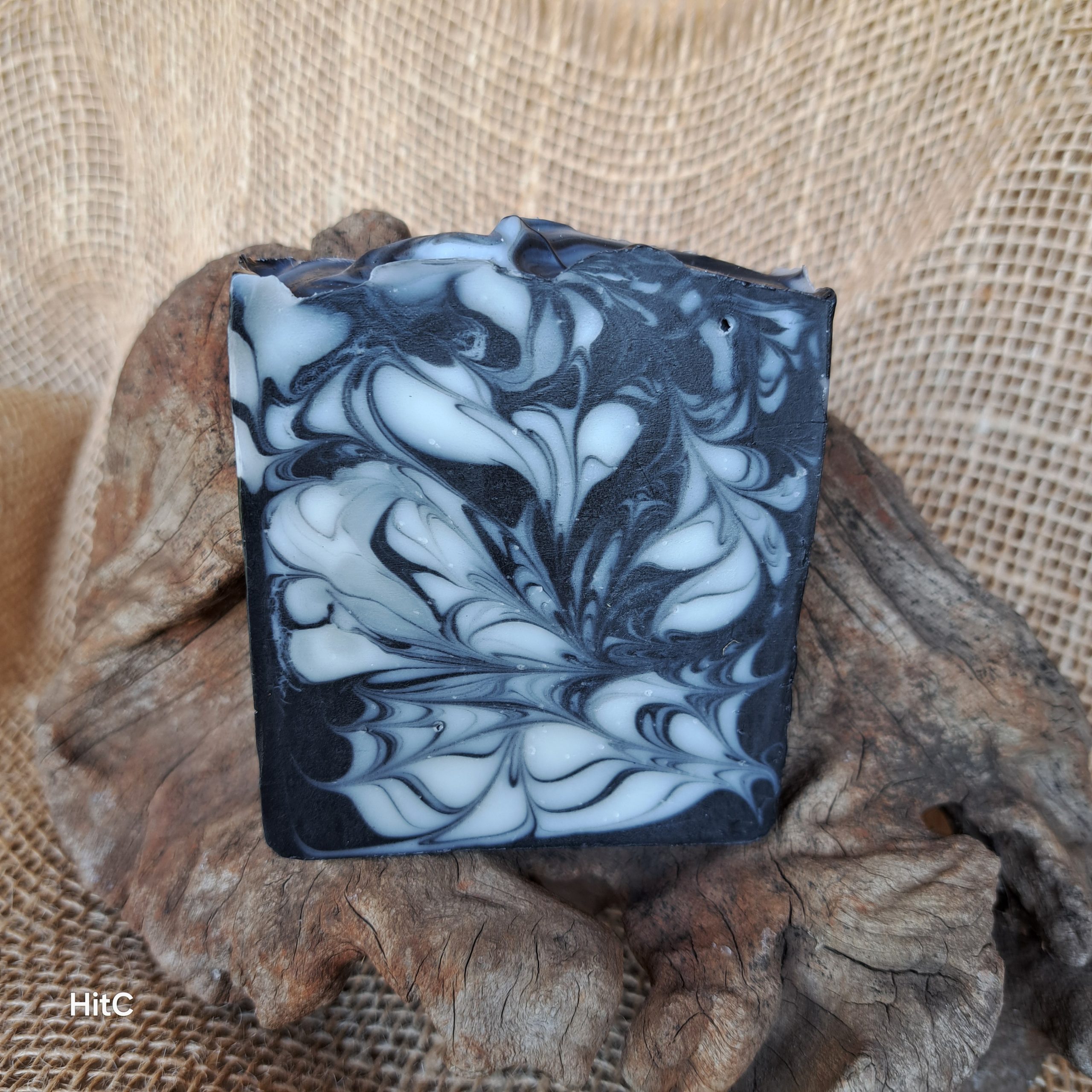 Tallow & Activated Charcoal Soap 140g - Image 4